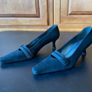 Stuart Weitzman Black Suede Kitten Heels Size 6.5